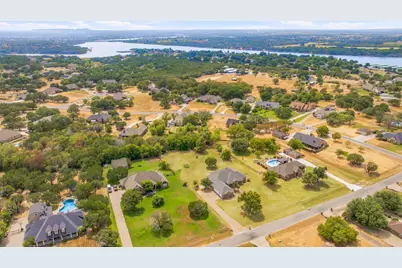 2105 Wood Duck Lane, Granbury, TX 76049 - Photo 31