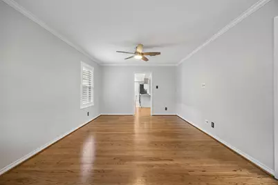10619 Longmeadow Drive, Dallas, TX 75238 - Photo 15