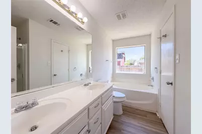 8025 Blue Duck Trail, Arlington, TX 76002 - Photo 9