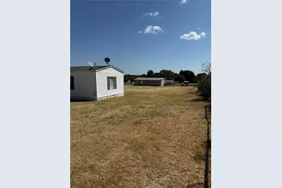 206 Creekview Meadows Court, Springtown, TX 76082 - Photo 3