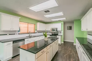 201 Tabor Dr, Arlington, TX 76002 - Photo 5