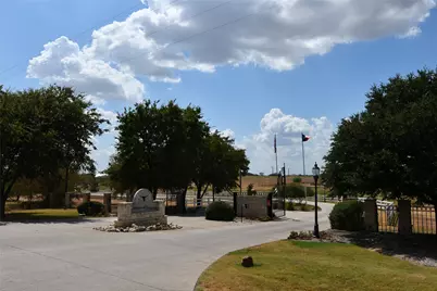 215 Dodge City Trail, Newark, TX 76071 - Photo 37