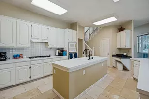 10913 Alexandria Dr, Frisco, TX 75035 - Photo 9