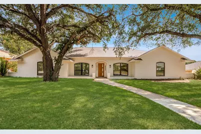 338 Mantlebrook Drive, DeSoto, TX 75115 - Photo 1
