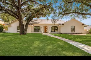 338 Mantlebrook Dr, DeSoto, TX 75115 - Photo 1