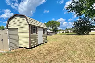 555 Comanche Dr, Quitman, TX 75783 - Photo 1