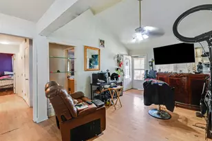 2603 Searcy Dr, Dallas, TX 75211 - Photo 5