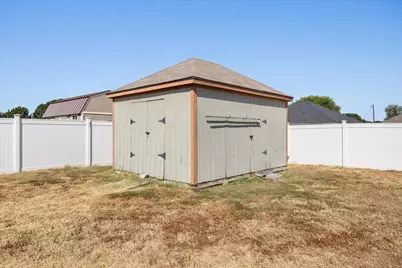 612 Parker Lane, Granbury, TX 76048 - Photo 25