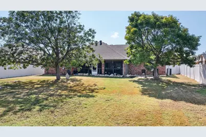 612 Parker Lane, Granbury, TX 76048 - Photo 31