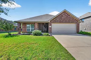 1026 Saint Andrews Dr, Burleson, TX 76028 - Photo 1