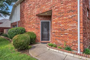 114 Constitution Dr, Euless, TX 76040 - Photo 5