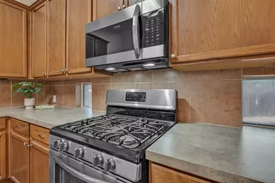 8102 Mansanillo Court, Arlington, TX 76002 - Photo 9