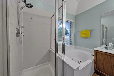 8102 Mansanillo Court, Arlington, TX 76002 - Photo 19