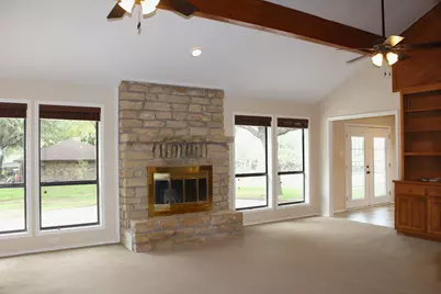 115 Sandra Palmer Street, Stephenville, TX 76401 - Photo 5