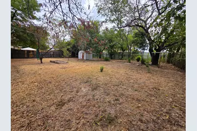 424 E Ellen Avenue, Hurst, TX 76053 - Photo 21