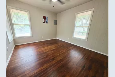 424 E Ellen Avenue, Hurst, TX 76053 - Photo 11