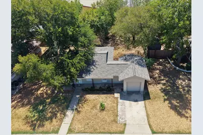 424 E Ellen Avenue, Hurst, TX 76053 - Photo 1