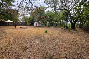 424 E Ellen Ave, Hurst, TX 76053 - Photo 21