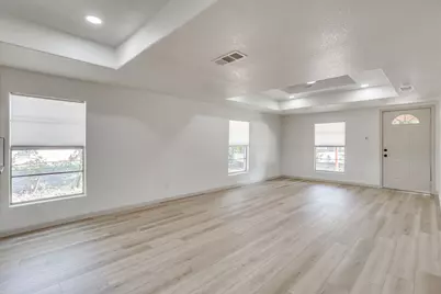 407 Ada Street, Cleburne, TX 76031 - Photo 13