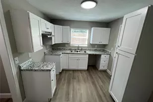 622 Austin St, Grand Prairie, TX 75051 - Photo 7
