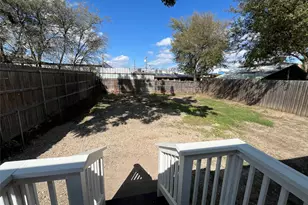 622 Austin St, Grand Prairie, TX 75051 - Photo 17