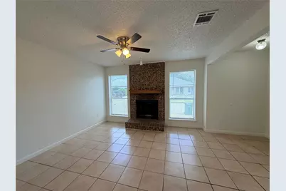2410 Summer Place Drive, Arlington, TX 76014 - Photo 3