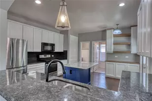 12012 Ringtail Dr, Fort Worth, TX 76244 - Photo 3