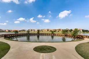 400 S Hampton Ct, Lewisville, TX 75056 - Photo 33