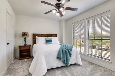 400 S Hampton Court, Lewisville, TX 75056 - Photo 23
