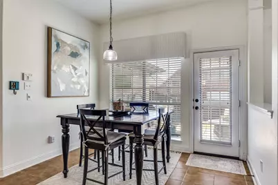 400 S Hampton Court, Lewisville, TX 75056 - Photo 11