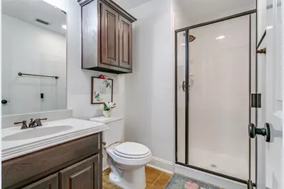 400 S Hampton Court, Lewisville, TX 75056 - Photo 17