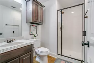 400 S Hampton Ct, Lewisville, TX 75056 - Photo 17