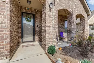 9236 Flying Eagle Ln, Fort Worth, TX 76131 - Photo 3