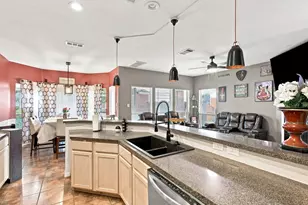 302 Republic Ln, Euless, TX 76040 - Photo 25