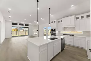 2136 Valencia Dr, Little Elm, TX 75068 - Photo 11