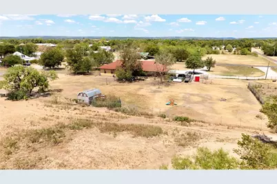 414 E Walnut Street, Strawn, TX 76475 - Photo 35