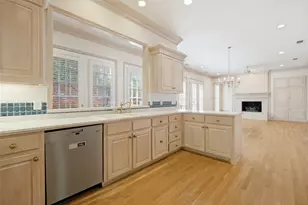7984 Caruth Ct, Dallas, TX 75225 - Photo 11