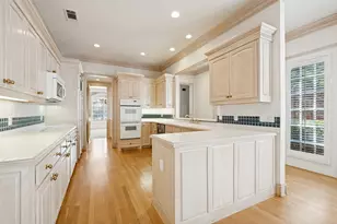 7984 Caruth Ct, Dallas, TX 75225 - Photo 9
