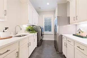 10322 Best Dr, Dallas, TX 75229 - Photo 37