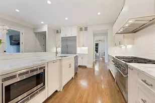 10322 Best Dr, Dallas, TX 75229 - Photo 13