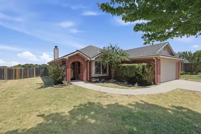 117 Timber Cross Court, Azle, TX 76020 - Photo 3