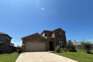400 Plum Ct, Burleson, TX 76028 - Photo 1