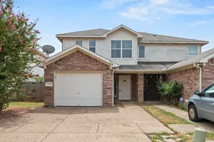 2322 Kingsway Dr, Arlington, TX 76012 - Photo 1