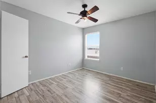 2322 Kingsway Dr, Arlington, TX 76012 - Photo 11