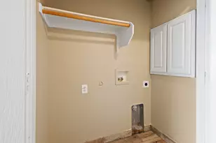 2322 Kingsway Dr, Arlington, TX 76012 - Photo 9