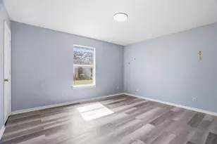 609 Race St, Crowley, TX 76036 - Photo 15