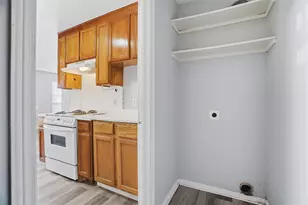 609 Race St, Crowley, TX 76036 - Photo 9