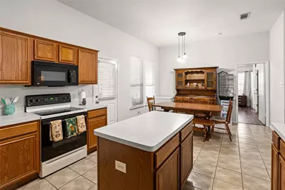 2127 Coelum Court, Dallas, TX 75253 - Photo 11