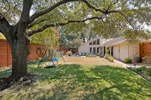 16916 Old Pond Dr, Dallas, TX 75248 - Photo 25