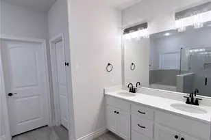 8406 Grant Ln, Greenville, TX 75402 - Photo 13